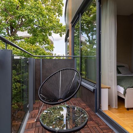 2 Bedroom Apt, 2 Garage Spots & Balconies, Self Check-In, By Cohost ドルスキニンカイ エクステリア 写真