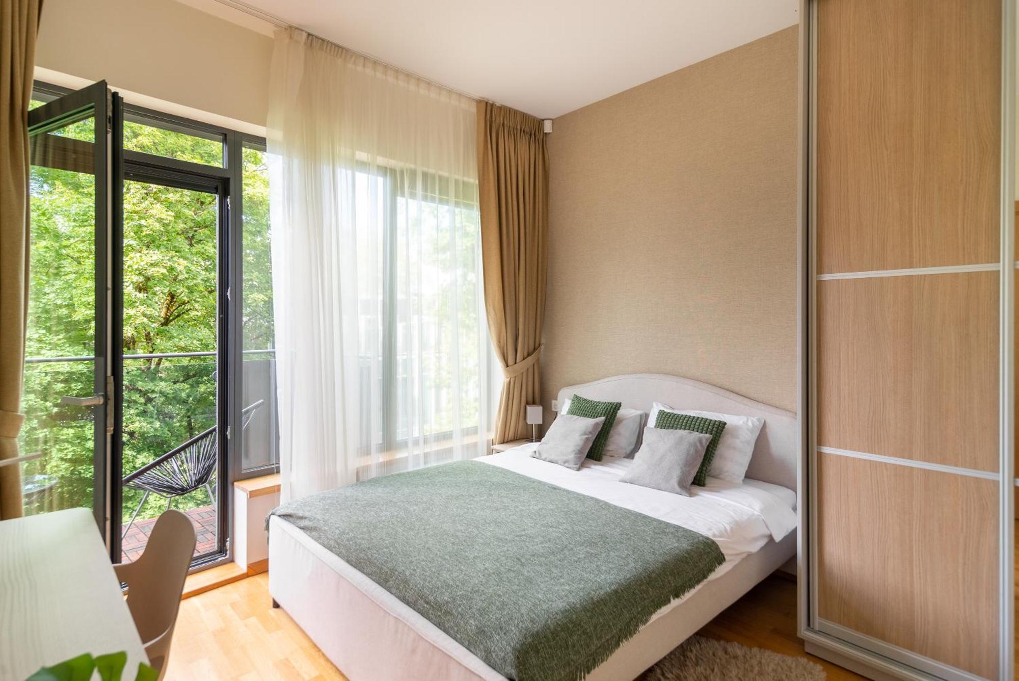 2 Bedroom Apt, 2 Garage Spots & Balconies, Self Check-In, By Cohost ドルスキニンカイ エクステリア 写真