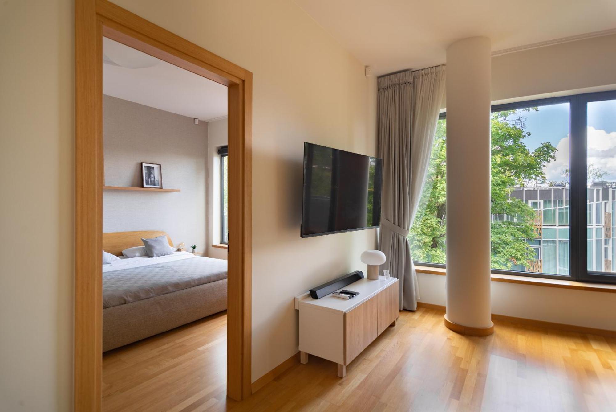 2 Bedroom Apt, 2 Garage Spots & Balconies, Self Check-In, By Cohost ドルスキニンカイ エクステリア 写真