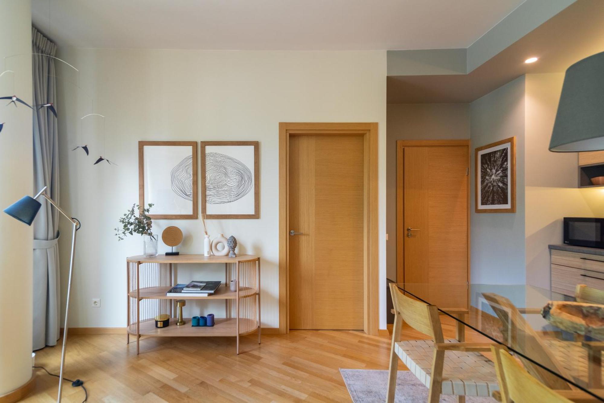 2 Bedroom Apt, 2 Garage Spots & Balconies, Self Check-In, By Cohost ドルスキニンカイ エクステリア 写真